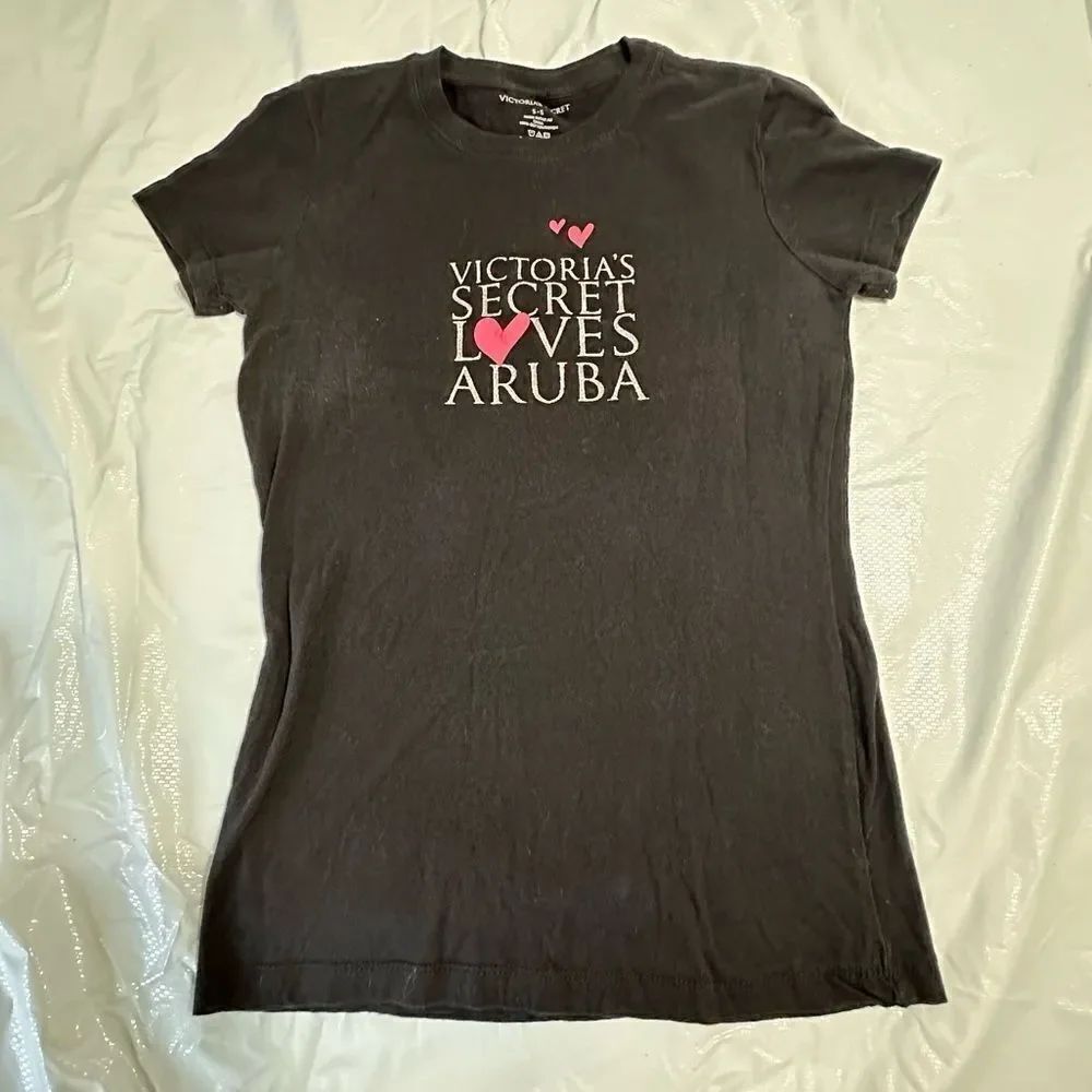 Victoria's Secret Loves Aruba Black Graphic Tee Size Extra Small - Picture 4 of 8